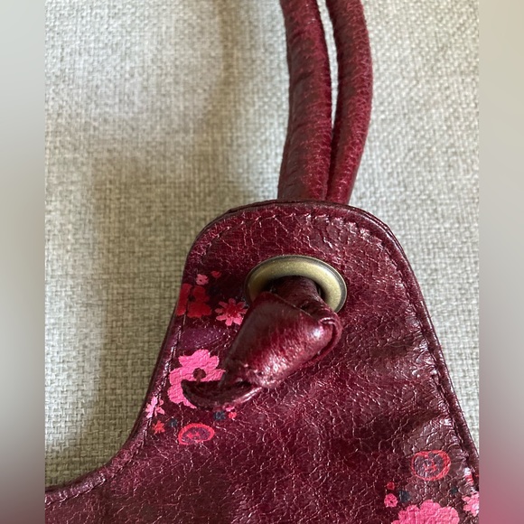 Burgundy O’Neill shoulder bag with pink floral print - Picture 6 of 8